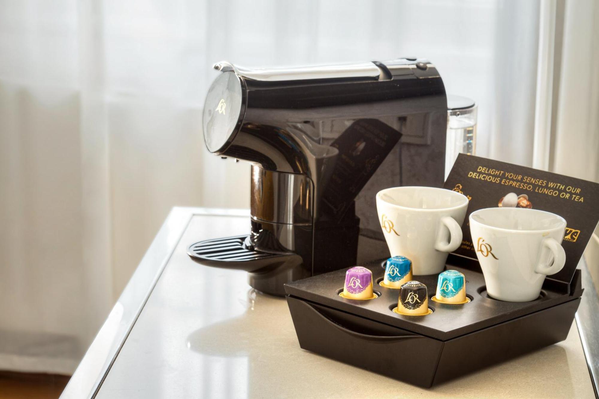 Hotel Essence プラハ エクステリア 写真